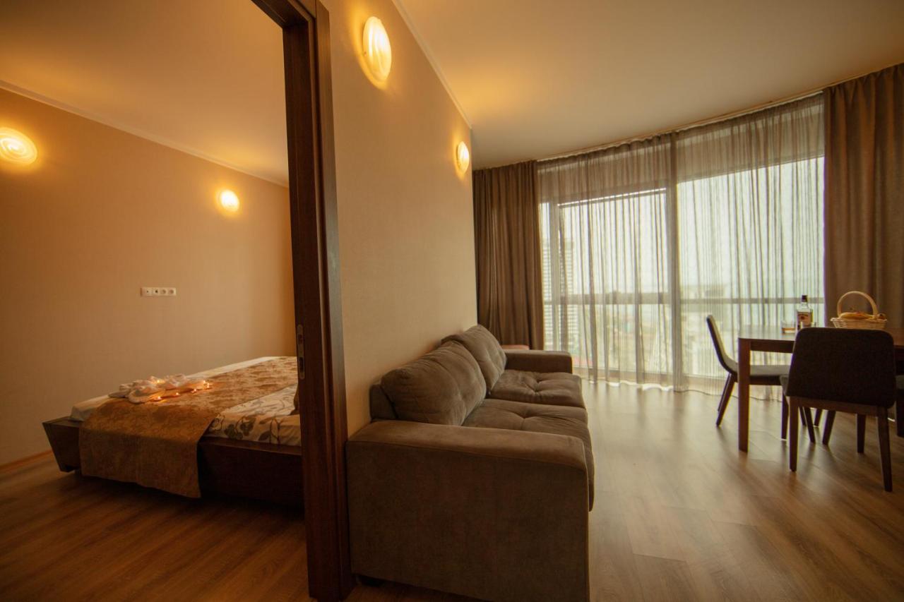 Tower Apartments Batumi Exteriör bild