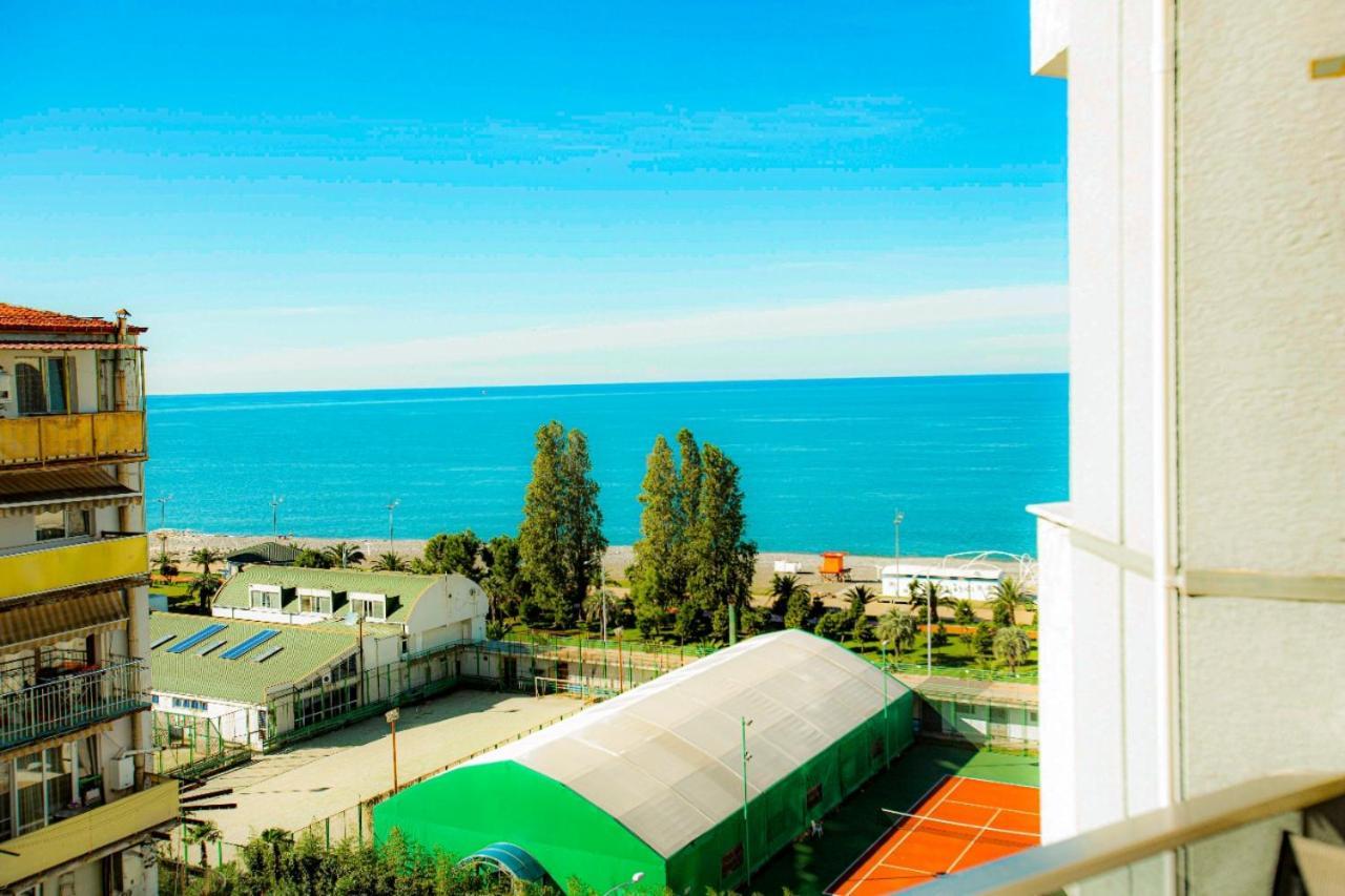 Tower Apartments Batumi Exteriör bild